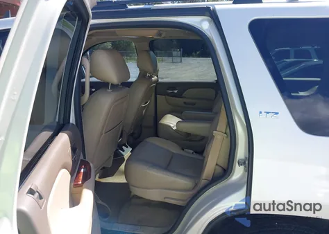 2013 Chevrolet Tahoe Ltz z USA, uszkodzony, nr VIN 1GNSCCE09DR141152